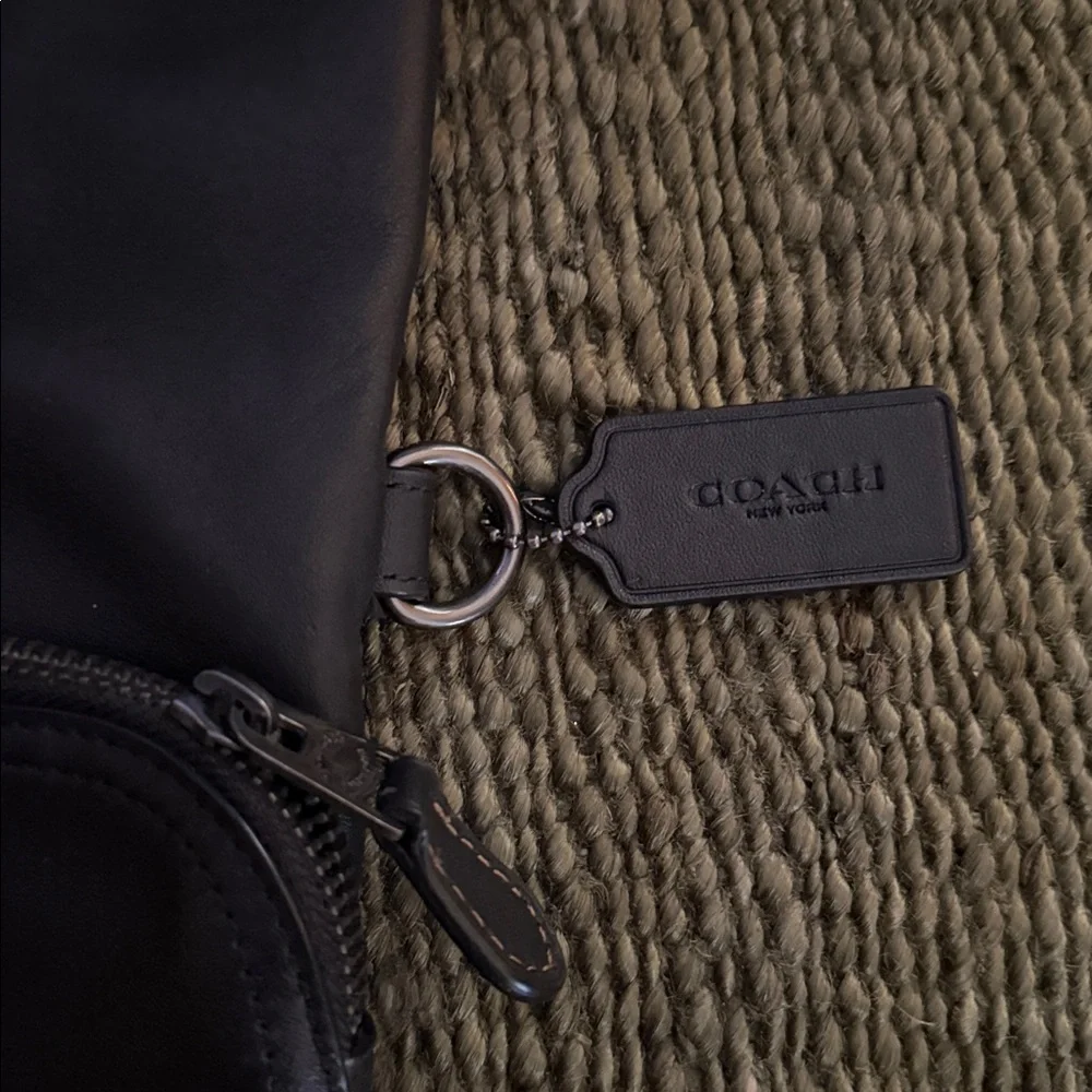 Coach Elegant Black Leather Men's Bag Coach